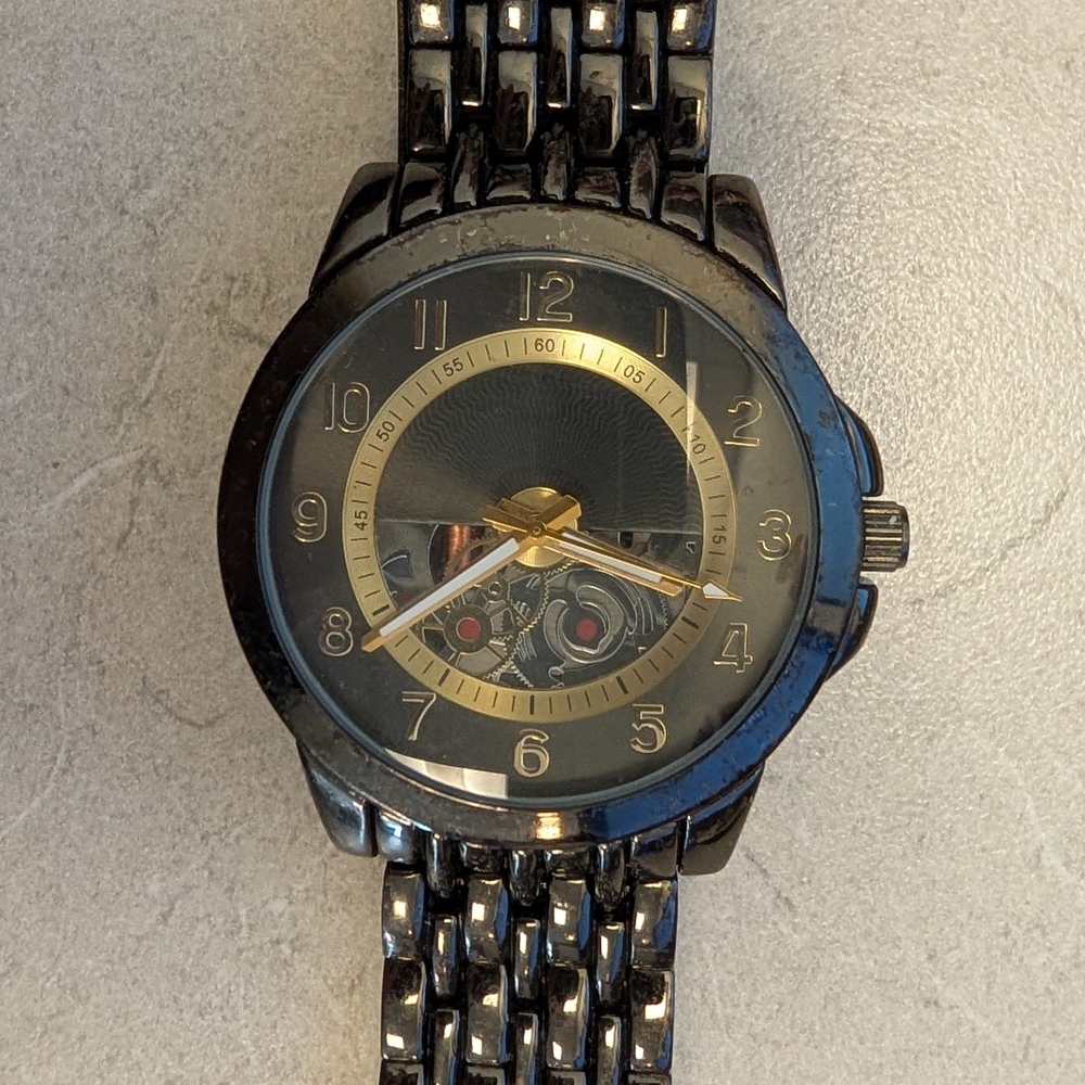 Working Black and Gold Men's Skeleton Dial Bracelet Watch